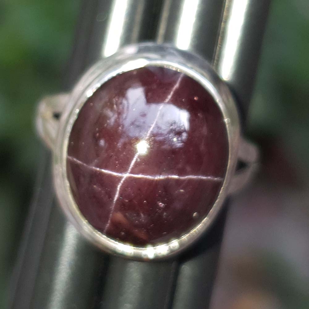 star garnet silver ring