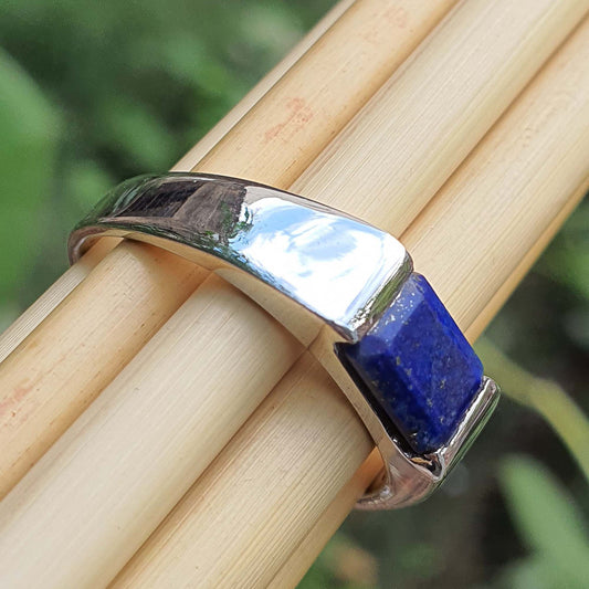Emerald lapis ring