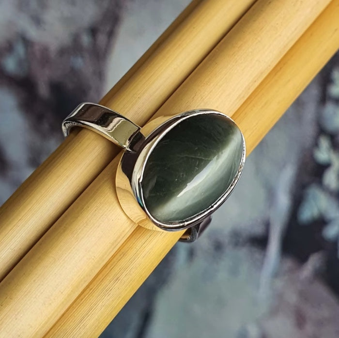 cat's eye ring
