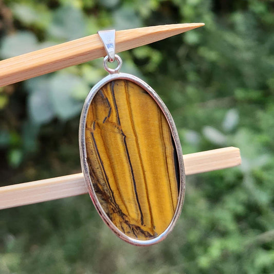 Natural tiger eye silver pendant