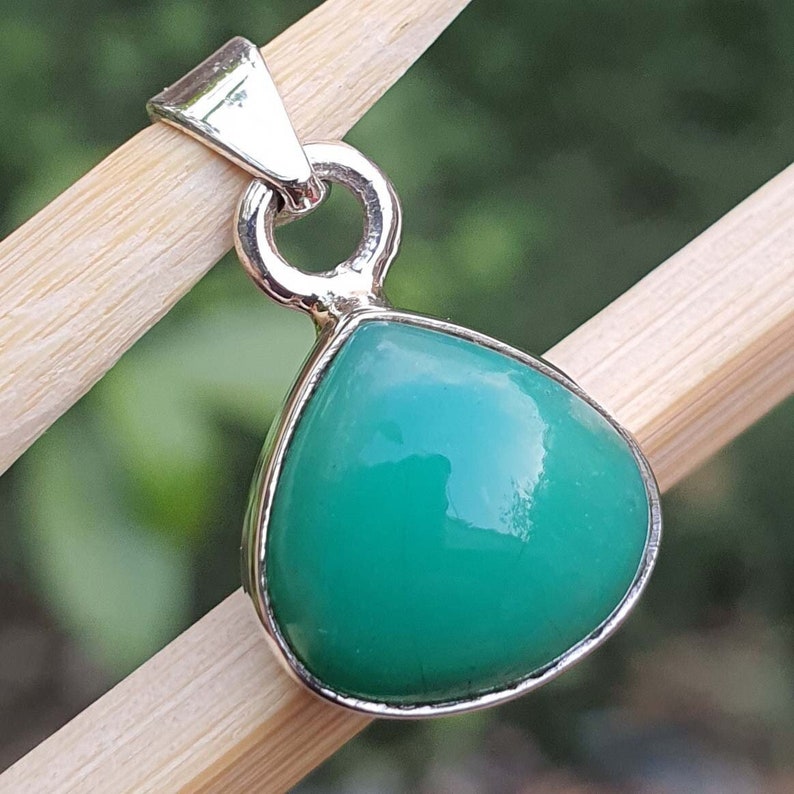 Green Chrysoprase Pendant