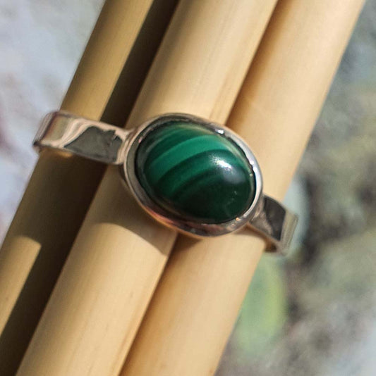 green malachite ring