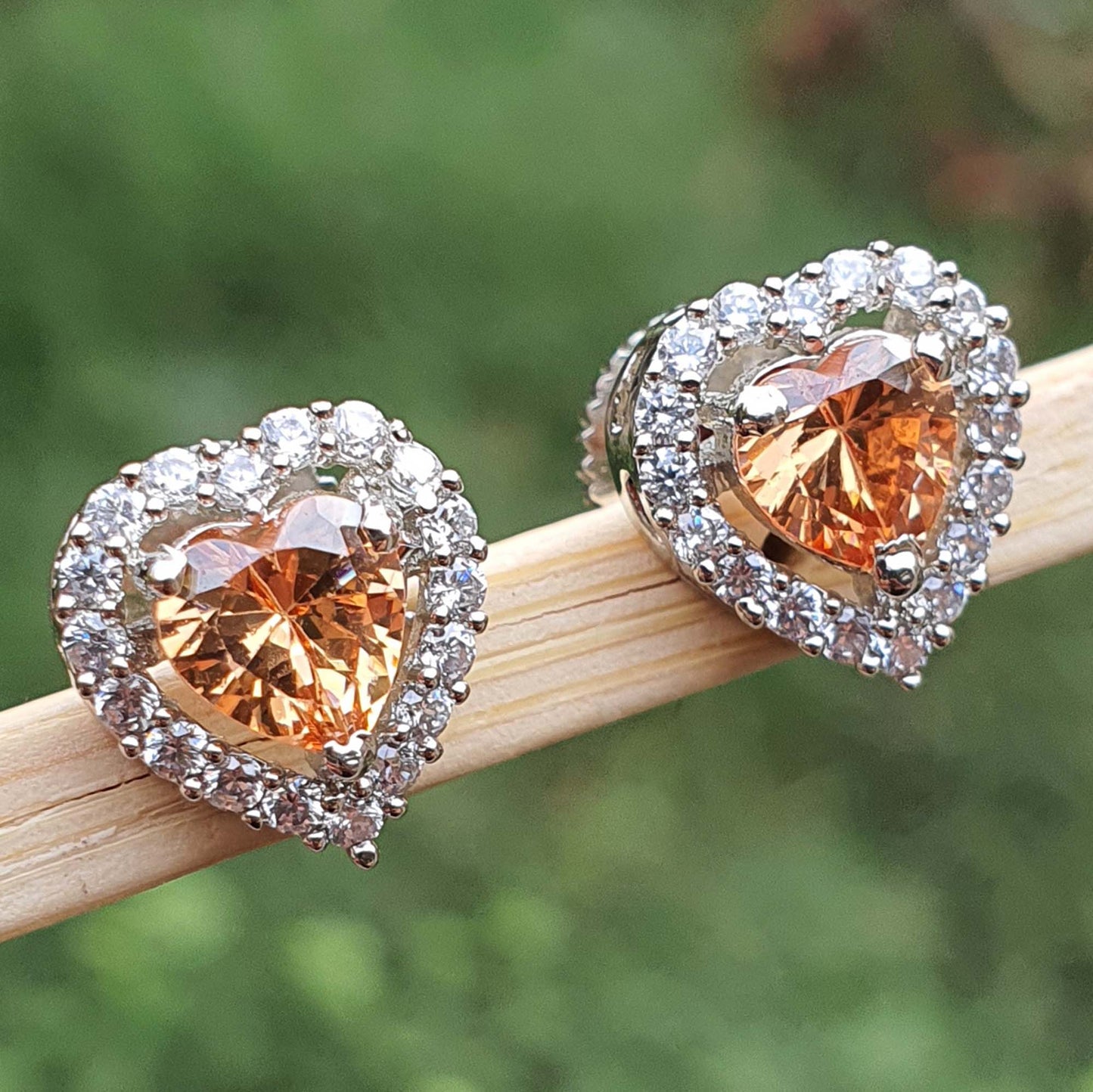 Yellow Heart Halo Cubic Zirconia Stud Earrings Femmes Bijoux