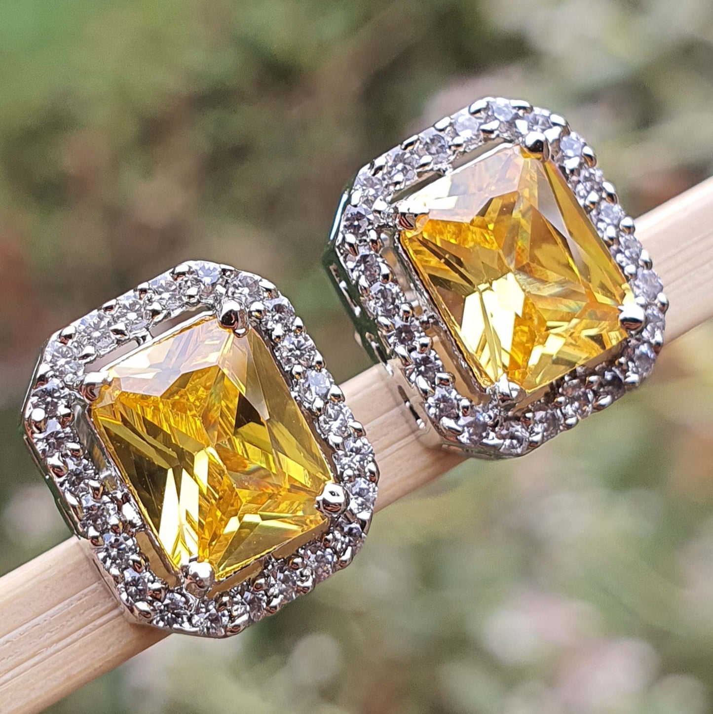 halo cz earring