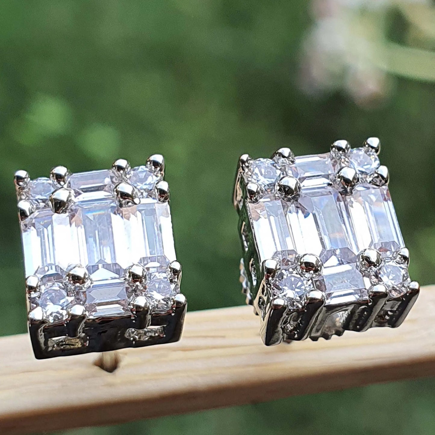 diamond earring for women
