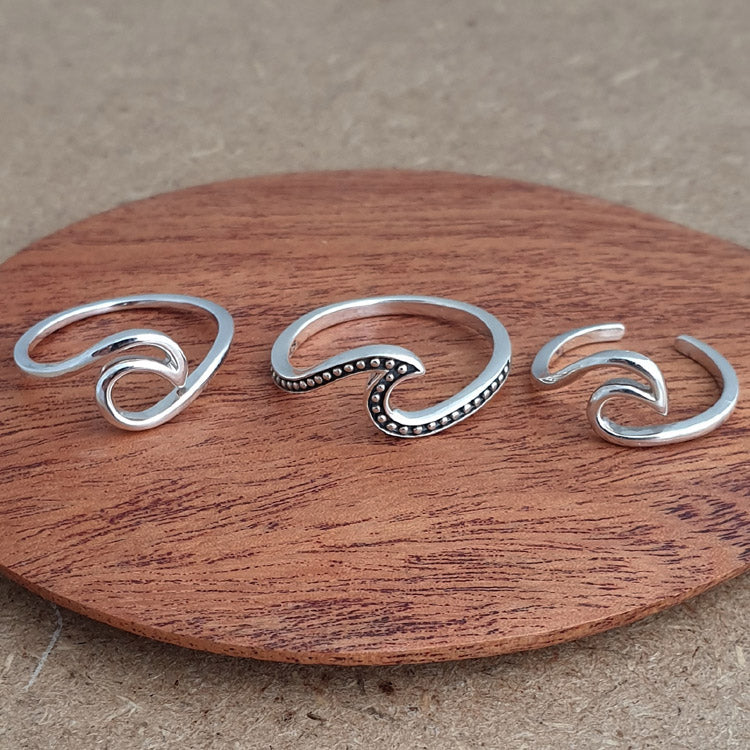 Simple Surf Wave Silver Ring