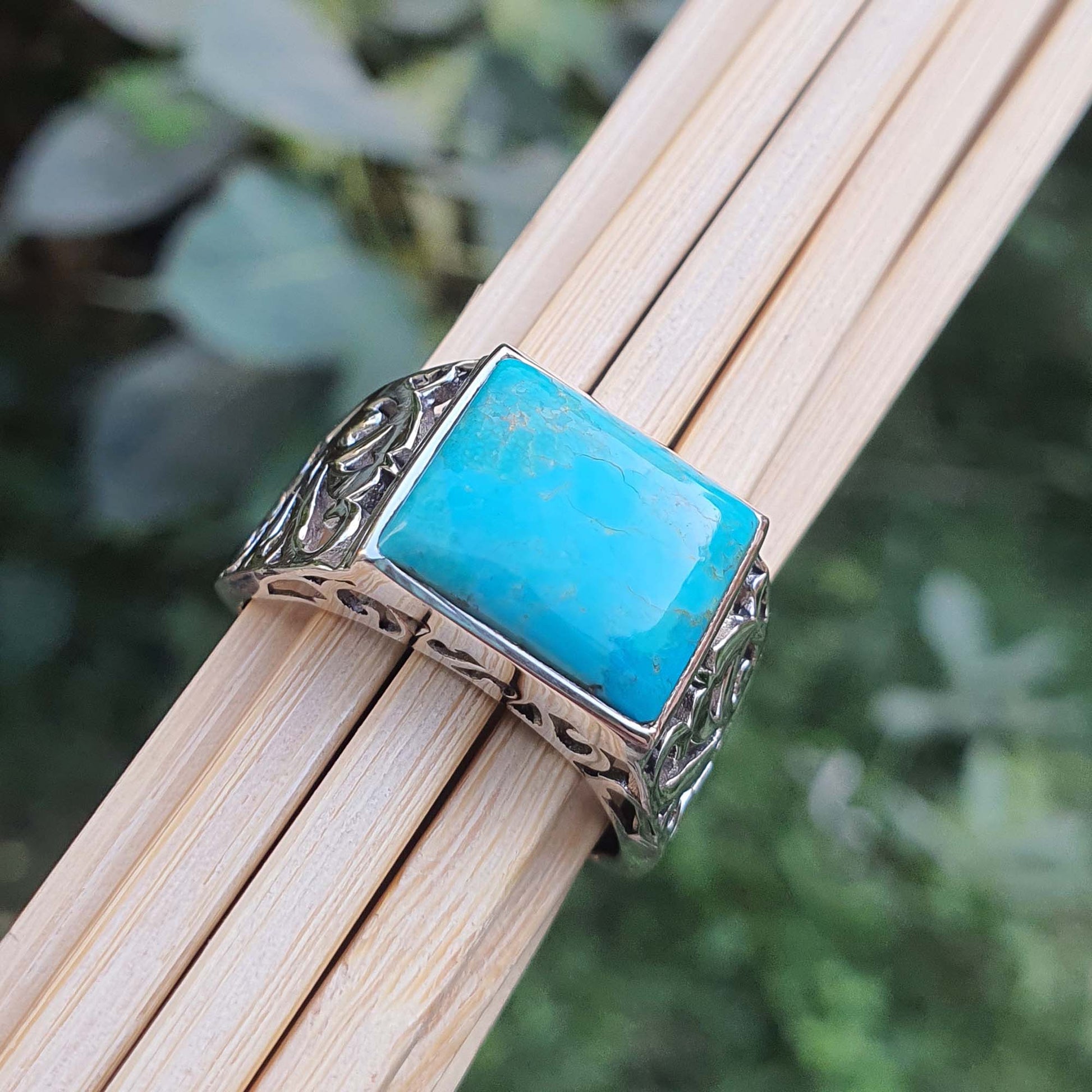 Filigree Band Turquoise Ring