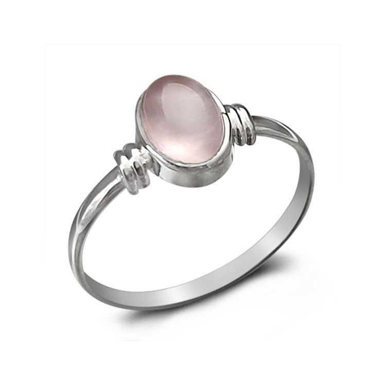 Oval rose quartz ring