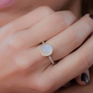 rainbow moonstone ring